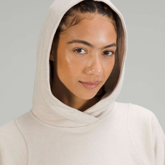 (0197) Lululemon Loungeful Cropped Hoodie *Spark Bone / Beige sz 4/6 - Picture 2 of 8